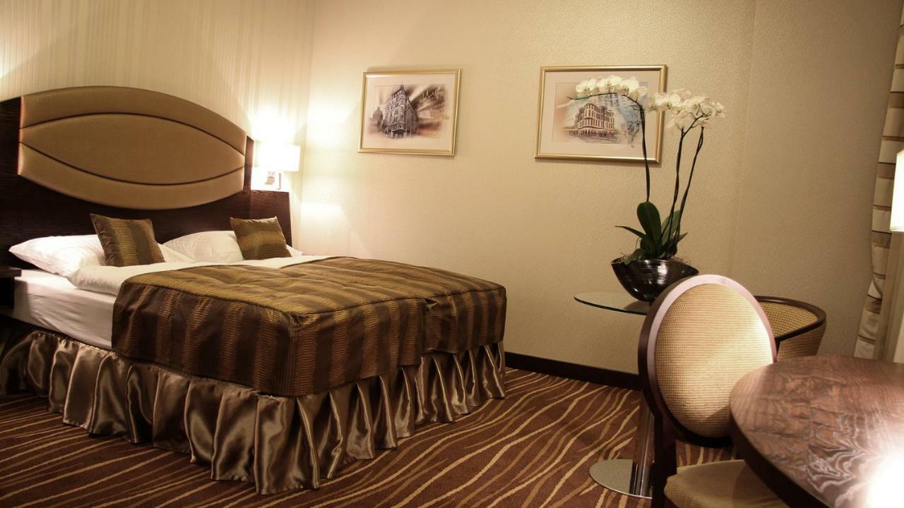 Casino&Hotel Admiral Alzbetin Železná Ruda Екстериор снимка
