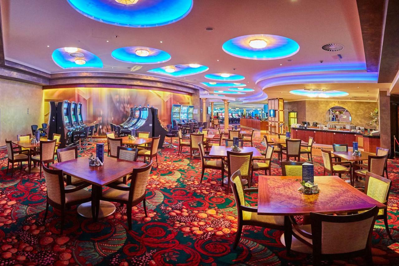Casino&Hotel Admiral Alzbetin Železná Ruda Екстериор снимка