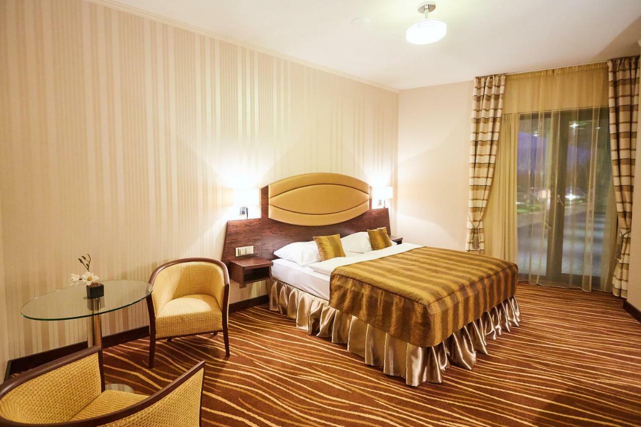 Casino&Hotel Admiral Alzbetin Železná Ruda Екстериор снимка