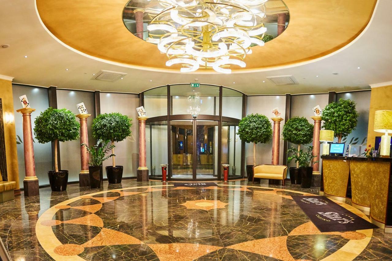 Casino&Hotel Admiral Alzbetin Železná Ruda Екстериор снимка